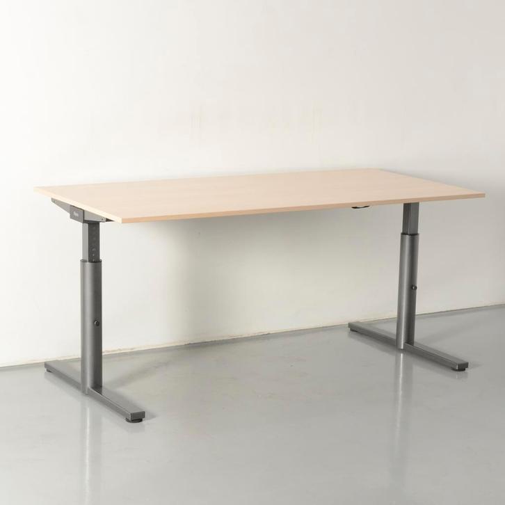 Gispen TM bureau, eiken blad, 180X90 cm, hoogte instelbaar, Huis en Inrichting, Bureaus, Ophalen of Verzenden