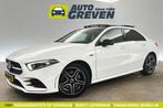 Mercedes-Benz A-Klasse 250 e AMG 235PK Hybride Pano Sfeer., Auto's, Mercedes-Benz, Automaat, Wit, Nieuw, Hybride Elektrisch/Benzine