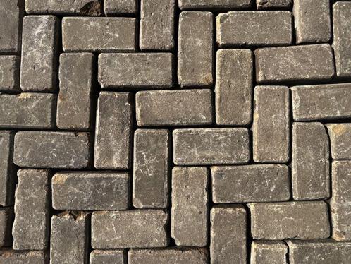 Oude gebakken keiformaten Deventer brons (op pallets), Tuin en Terras, Tegels en Klinkers, Keramiek, Ophalen of Verzenden