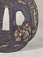 Figuur - Silver inlay Tsuba - Brons - Japan - Meiji periode, Antiek en Kunst