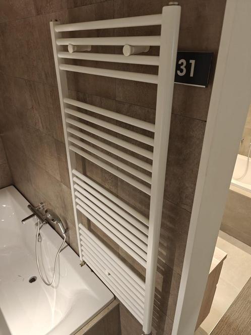 Showmodel designradiator 131x60 wit - 0016, Doe-het-zelf en Verbouw, Verwarming en Radiatoren, Radiator, Nieuw, Ophalen