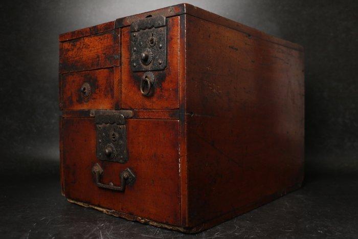 Japanse handelaars kas, origineel ijzeren hardware en, Antiek en Kunst, Antiek | Overige Antiek