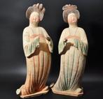Oud-Chinees Terracotta Een paar grote dikke dames met