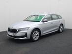 Zakelijke Lease |  Škoda Octavia Combi 1.5eTSI/150PK MHEV Se, Auto's, Skoda, Automaat, Lichtmetalen velgen, Stof, Gebruikt