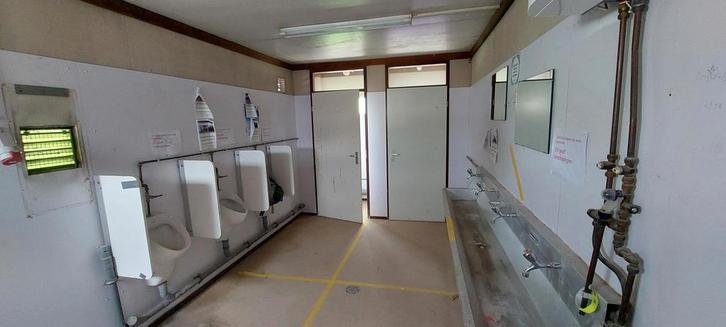 SANITAIRE UNIT 3 URINOIRS,2 TOILETTEN, WASBAKKEN HS-1387, Zakelijke goederen, Machines en Bouw | Keten en Containers, Verzenden