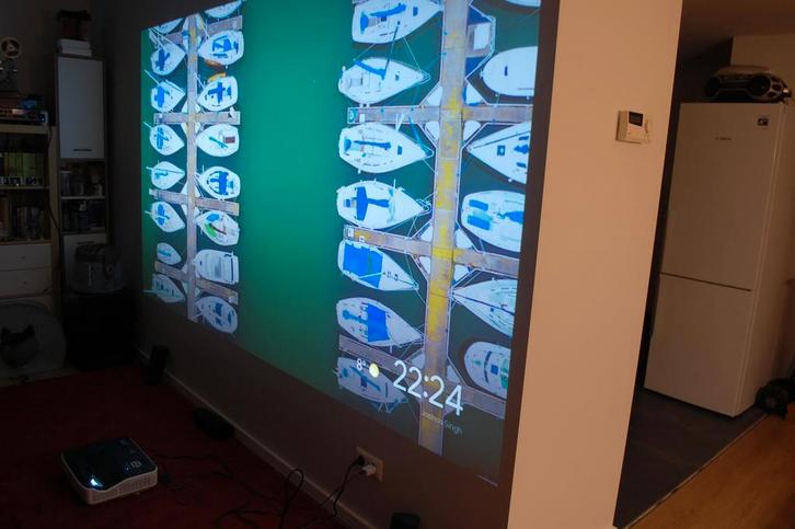 HD/3D Ultra korte beamer i3 L3503W, perfect als TV! Helder!, Audio, Tv en Foto, Beamers, HD (720), Zo goed als nieuw, Overige technologieën