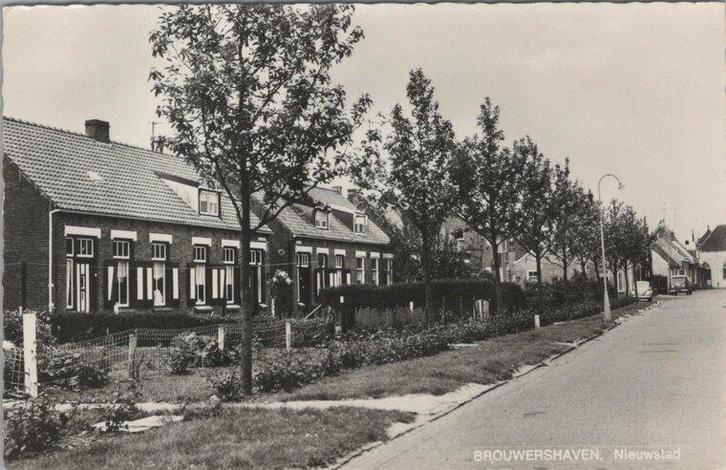 BROUWERSHAVEN - Nieuwstad, Verzamelen, Ansichtkaarten | Nederland, Verzenden