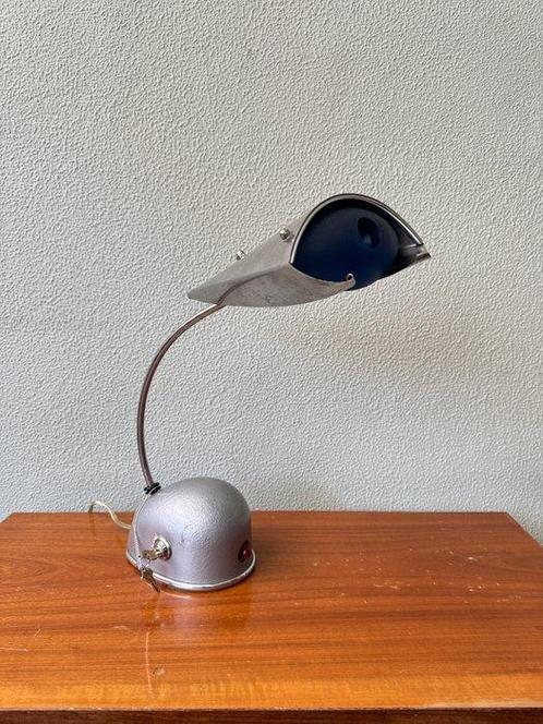 Joey Manic Studio - Joey Manic - Tafellamp - Staal,, Antiek en Kunst, Antiek | Lampen