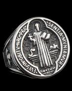 Chevalière dExorcisme de Saint Benoît: Verdrijving van het, Antiek en Kunst