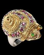 Olivijn - Ring van de Heilige Slak in Granat: Bescherming,