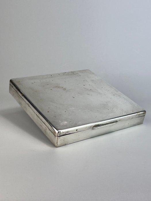 Doos - .800 zilver - Tafelmodel sigarettenhouder, Antiek en Kunst, Kunst | Designobjecten