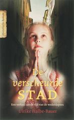 De Verscheurde Stad 9789085200574 Ulrike Halbe-Bauer, Verzenden, Gelezen, Ulrike Halbe-Bauer