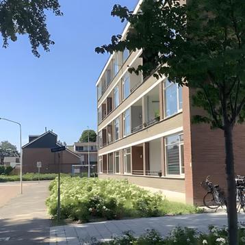 Ruim appartement met balkon en langdurige huur beschikbaar voor biedingen