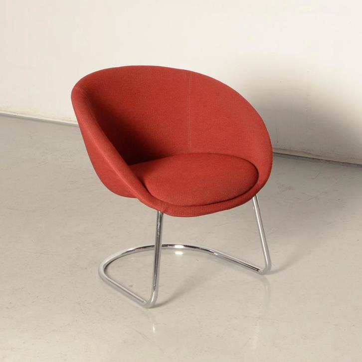 Keilhauer vergaderstoel, bordeauxrood, sledeframe, Huis en Inrichting, Stoelen, Ophalen of Verzenden