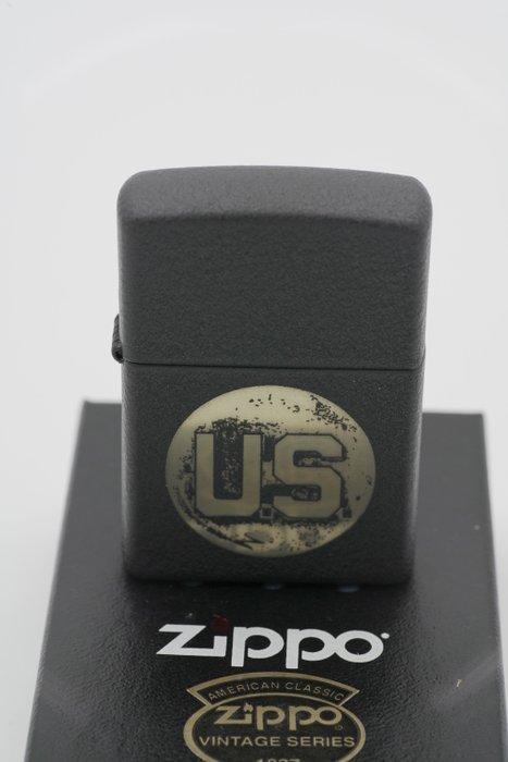 Zippo - Vintage Series U.S - Military Style - 2010 - * with, Verzamelen, Rookartikelen, Aanstekers en Luciferdoosjes