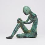 Sculptuur - Antiek gepatineerde zittende dame - Brons
