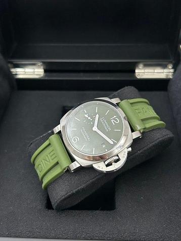 Panerai - Luminor Quaranta Green - PAM01304 - Heren - 2022 beschikbaar voor biedingen