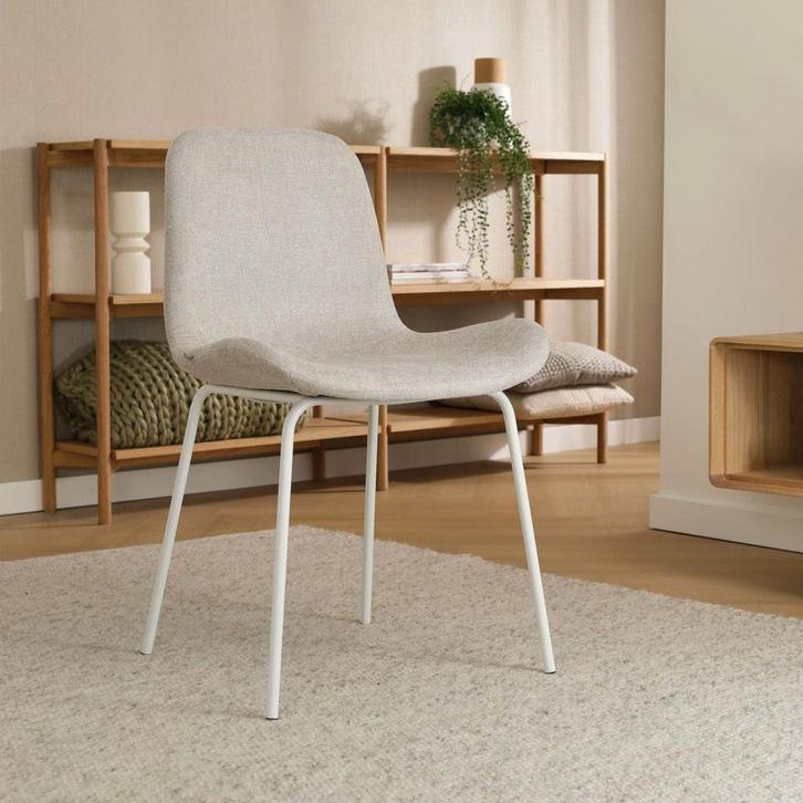 Nolon beige eetkamerstoel | Op voorraad | Snelle levering, Huis en Inrichting, Stoelen, Eén, Overige kleuren, Nieuw, Stof, Verzenden