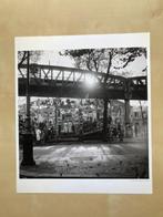 Robert Doisneau - Fête foraine, Paris XIV arrondissement.