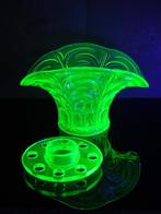 Scailmont - Vaas - pique fleur - Uraniumglas