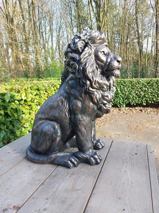 Beeld, garden statue in bronze color of lion - 60 cm -, Antiek en Kunst, Curiosa en Brocante
