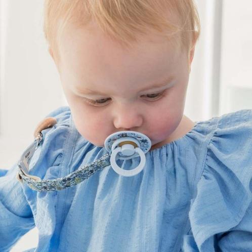 BIBS x Liberty Speenkoord Chamomile Lawn Baby Blue, Sieraden, Tassen en Uiterlijk, Uiterlijk | Haarverzorging, Overige typen, Nieuw