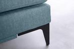 Tijdloze hoekbank SIGNUM 315cm petrol fluweel poef rechts, Huis en Inrichting, Banken | Bankstellen, Ophalen of Verzenden, Nieuw