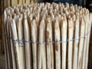 Kastanjehout , Kastanje hekwerk ,  Kastanje palen beschikbaar voor biedingen