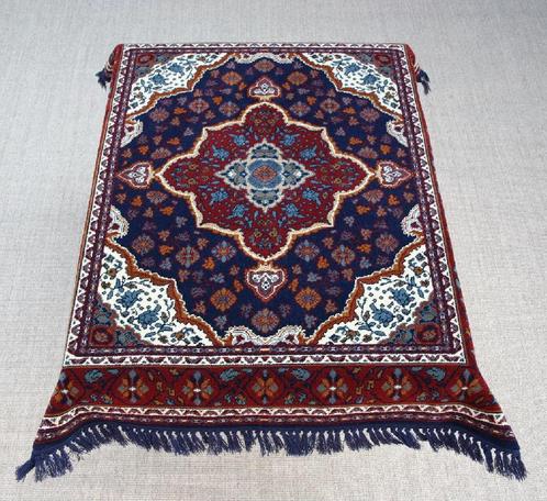 Smyrna tafelkleed Cordoba 3 (99 euro karpetten, Vloerkleden), Antiek en Kunst, Antiek | Kleden en Textiel, Ophalen of Verzenden