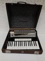 Hohner - *Hohner Lucia IVP* - - Accordeon - Duitsland - 1970, Muziek en Instrumenten, Nieuw