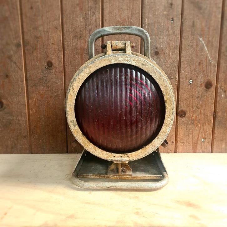 Unieke Seinlamp van Franse spoorwegen SNCF, Verzamelen, Spoorwegen en Tramwegen, Trein, Overige typen, Gebruikt, Verzenden