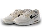 Nike Sneakers in maat 37,5 Beige | 10% extra korting, Kleding | Dames, Schoenen, Verzenden, Beige, Nike, Sneakers of Gympen