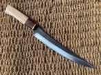 Handcrafted Longblade Knife with Dual-Tone Wooden Handle -, Antiek en Kunst