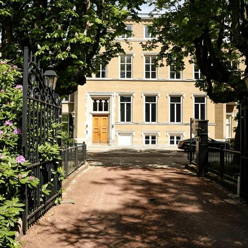 Appartement met Balkon en Privéparkeerplaats in Willemspark, Huizen en Kamers, Huizen te huur, Direct bij eigenaar, Den Haag, Appartement
