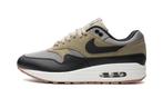 Nike Air Max 1 Dark Stucco - Maat 43 EU, Kleding | Heren, Schoenen, Ophalen of Verzenden, Nieuw, Nike