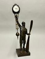 Mystery slingerklok Aviator - Legering - Recent, Antiek en Kunst