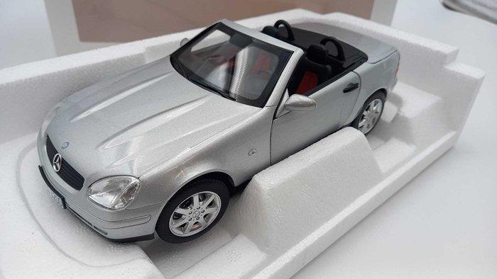 Norev 1:18 - Modelauto - Mercedes-Benz SLK 1996 - (cod.C21), Hobby en Vrije tijd, Modelauto's | 1:5 tot 1:12