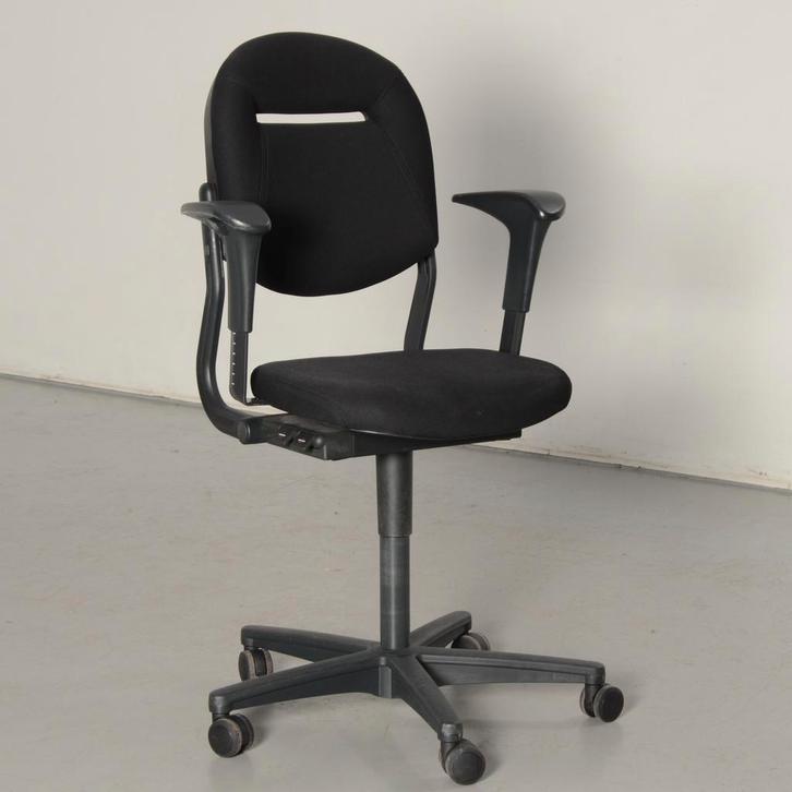 Ahrend 220 bureaustoel, zwart, 1D armleggers., Zakelijke goederen, Kantoor en Winkelinrichting | Kantoormeubilair en Inrichting