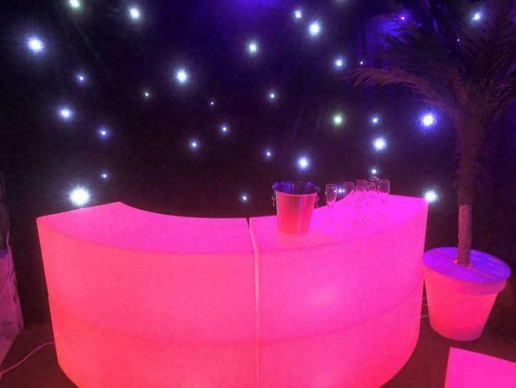 led bar statafel loungebank tafel huren verhuur MEGA ACTIE, Hobby en Vrije tijd, Feestartikelen | Verhuur, Nieuw, Ophalen