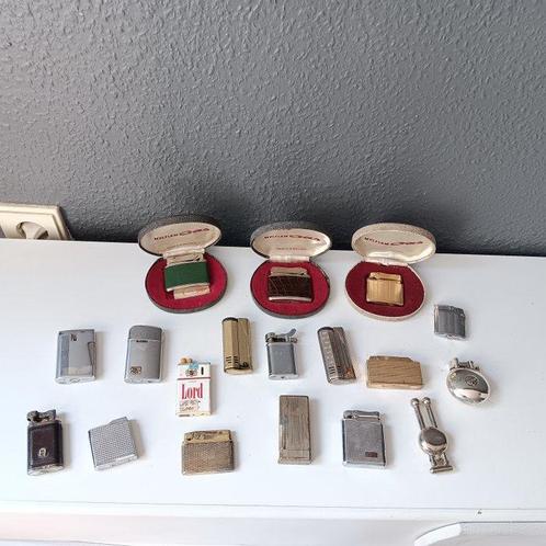Themacollectie - Vintage vuursteen - Ronson, Ibelo, Nova,, Antiek en Kunst, Antiek | Speelgoed