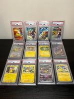 Pokémon - 12 Graded card - Pikachu, Raichu, Raging Bolt,, Hobby en Vrije tijd, Verzamelkaartspellen | Pokémon, Nieuw
