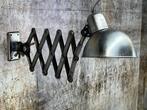 Kaiser - scissor-arm lamp, designed by Christian Dell -, Antiek en Kunst, Antiek | Lampen