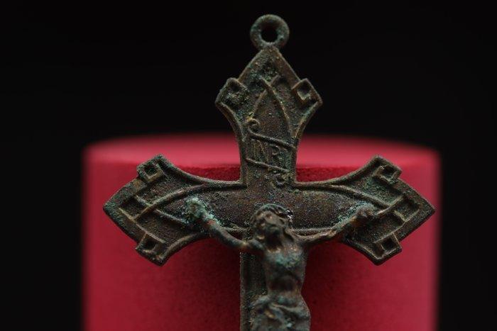 Relikwie - (Renaissance) - Christelijk bronzen kruis -, Antiek en Kunst, Antiek | Boeken en Bijbels
