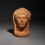 Etruscan Aardewerk Gezichtsvormig votiefoffer. 4e eeuw voor
