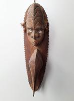 Weergave van een voorouderfiguur - Boven-Sepik -