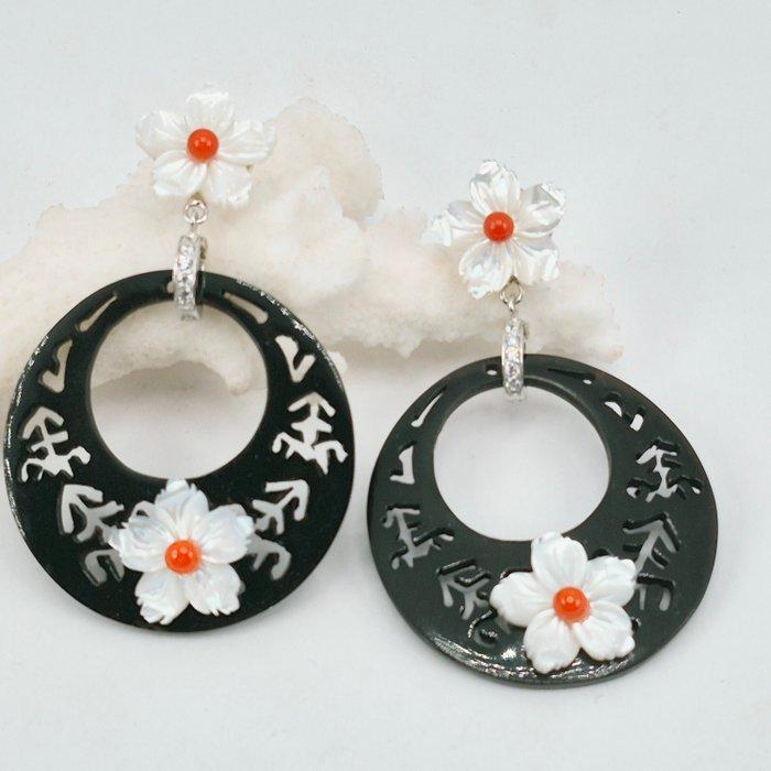 Bloedkoraal - Zilver - Oorbellen - CORNO, MADREPERLA,, Verzamelen, Dierenverzamelingen