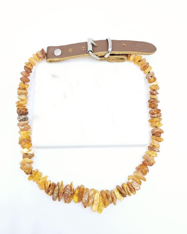 Barnsteen honden halsband 40-45cm (L), Verzamelen, Mineralen en Fossielen, Ophalen of Verzenden