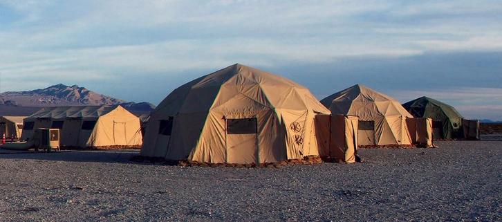 Originele Legertenten uit voorraad leverbaar, Caravans en Kamperen, Tenten, Zo goed als nieuw, meer dan 6