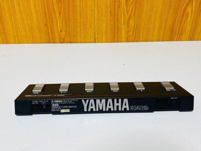 Yamaha MFC05 MIDI Foot Controller — Multi-Switch Pedal Board, Muziek en Instrumenten, Snaarinstrumenten | Gitaren | Akoestisch