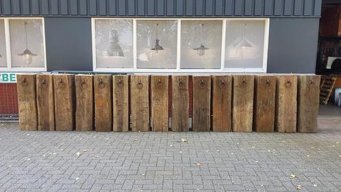 Diverse meerpalen zuilen sokkels oud hardhout met ring, Huis en Inrichting, Woonaccessoires | Zuilen en Pilaren, Nieuw, Ophalen of Verzenden